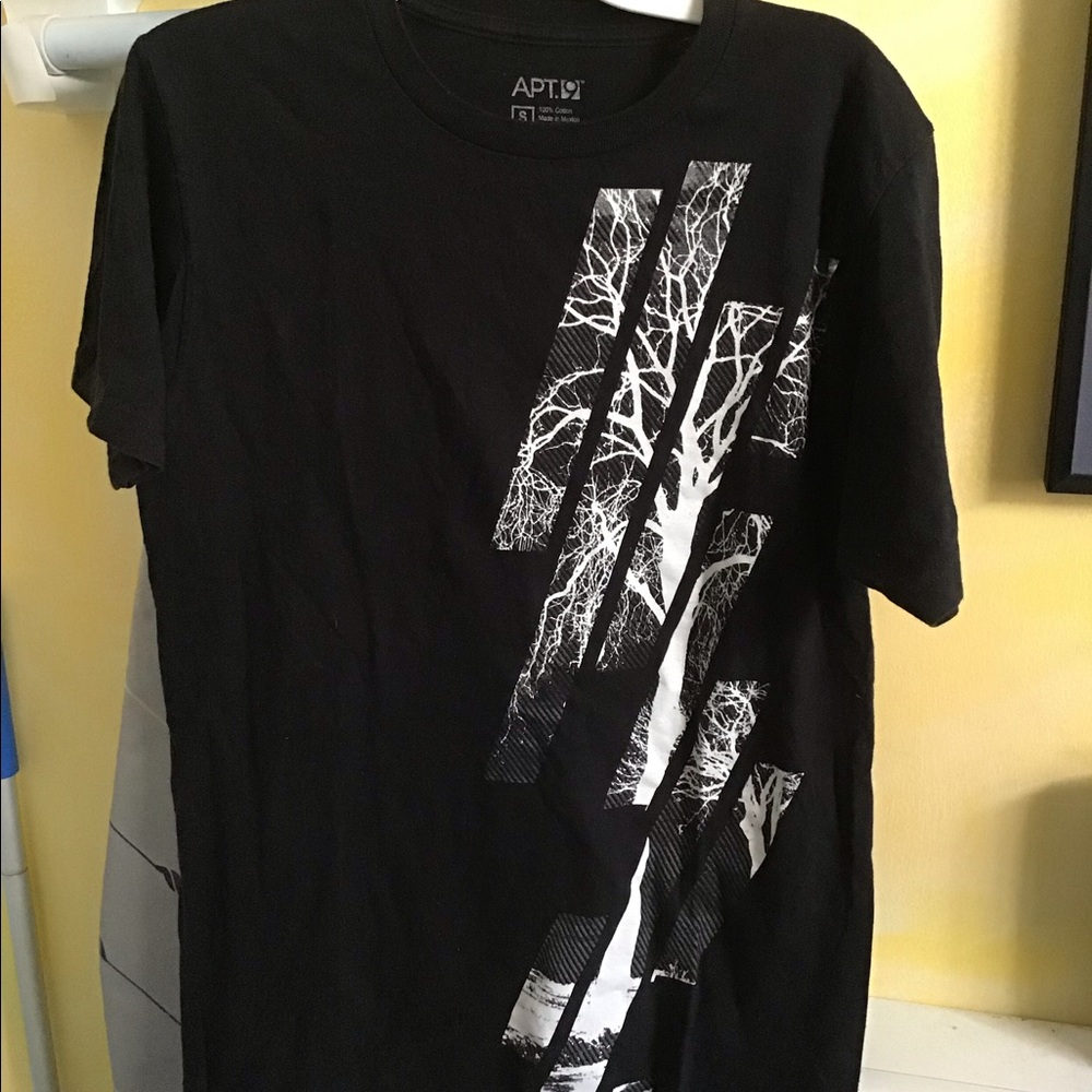 Black Apt 9 graphic tee. Barely worn. Men’s S
